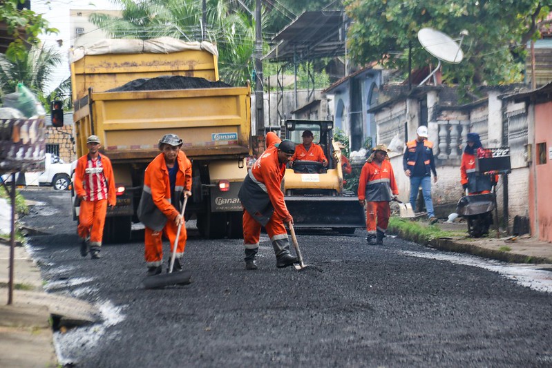 Prefeitura de Manaus contempla ruas do bairro Nova Cidade com asfalto novo